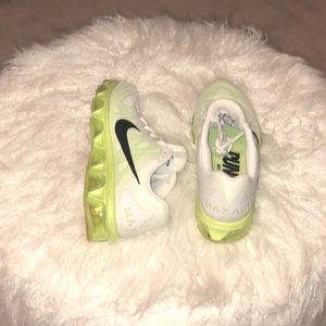 Nike max air neon